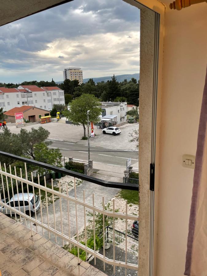 Diana Rooms And Apartments Starigrad Paklenica Exterior foto