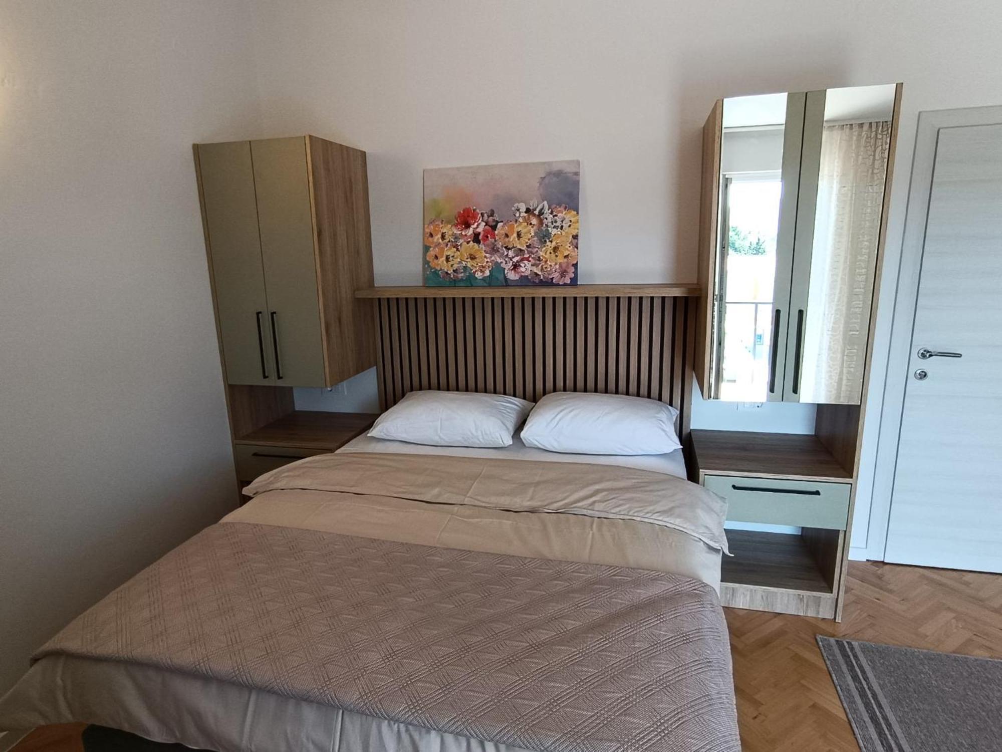 Diana Rooms And Apartments Starigrad Paklenica Exterior foto