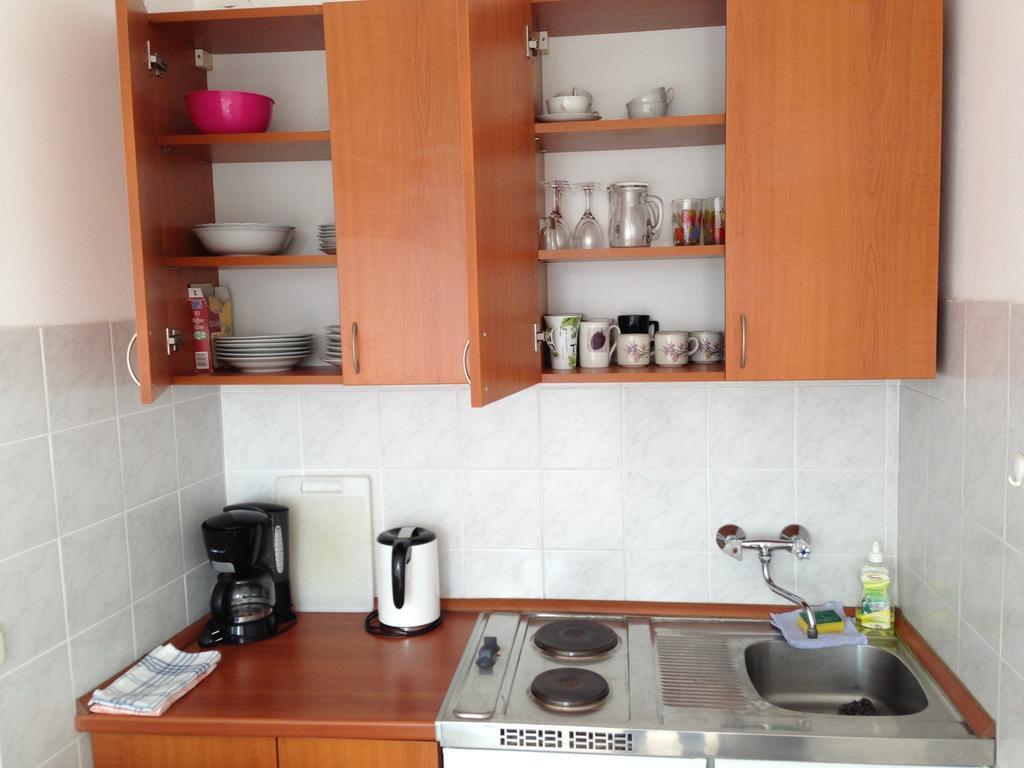 Diana Rooms And Apartments Starigrad Paklenica Quarto foto